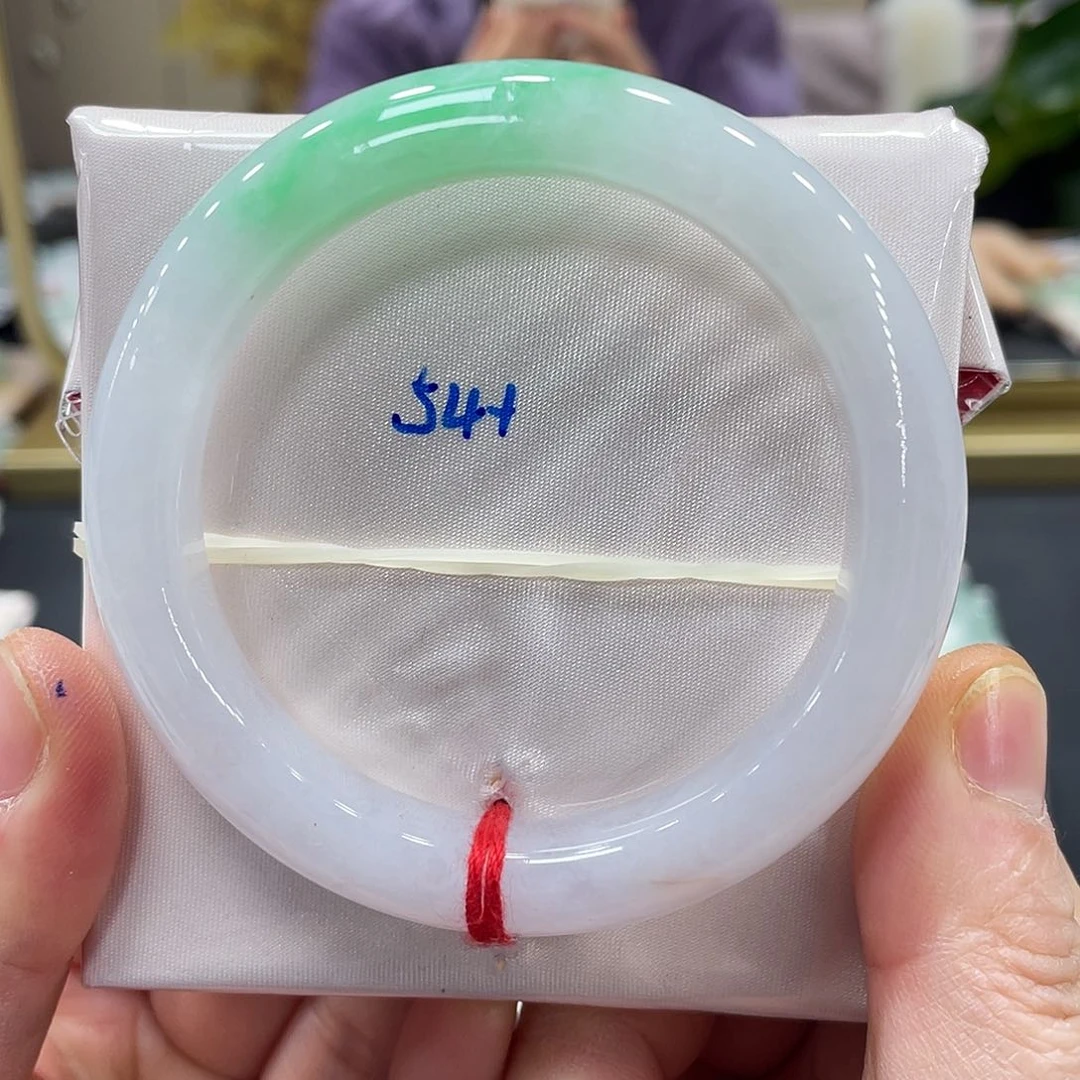 未镶嵌手镯翡翠翡翠