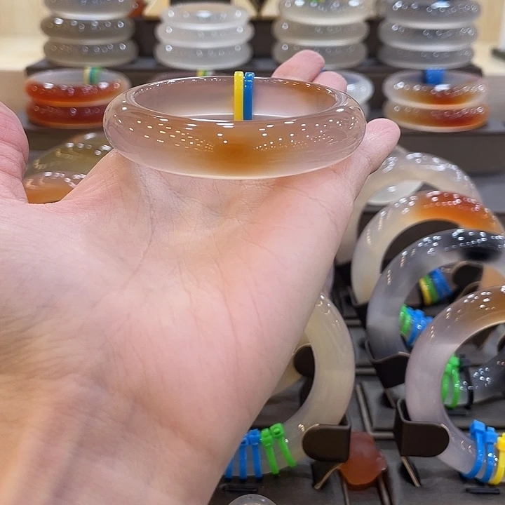 玛瑙/玉髓未镶嵌手镯31