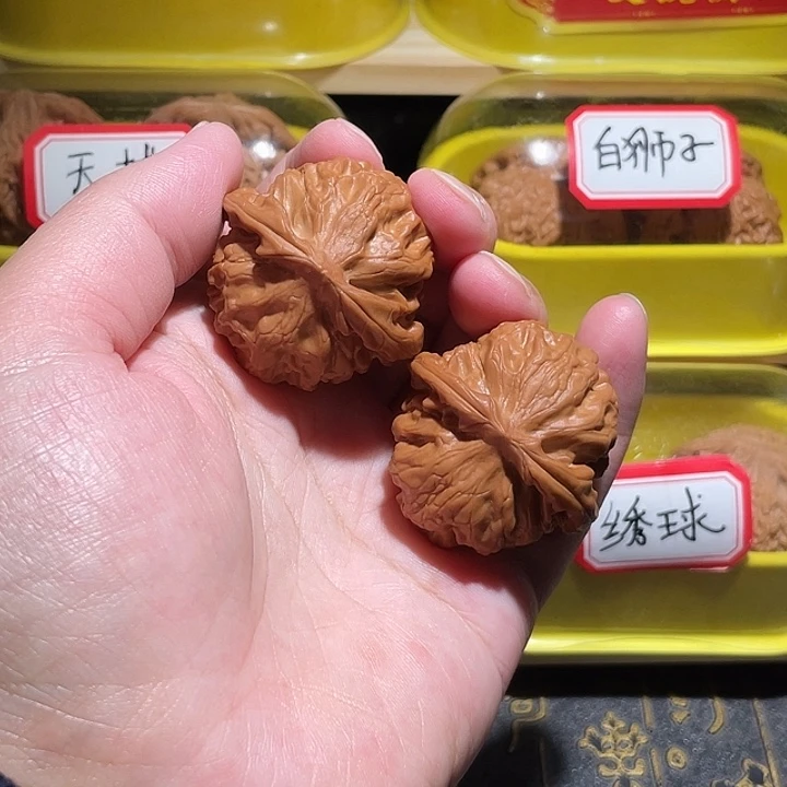 文玩核桃把件壯*龙鳞