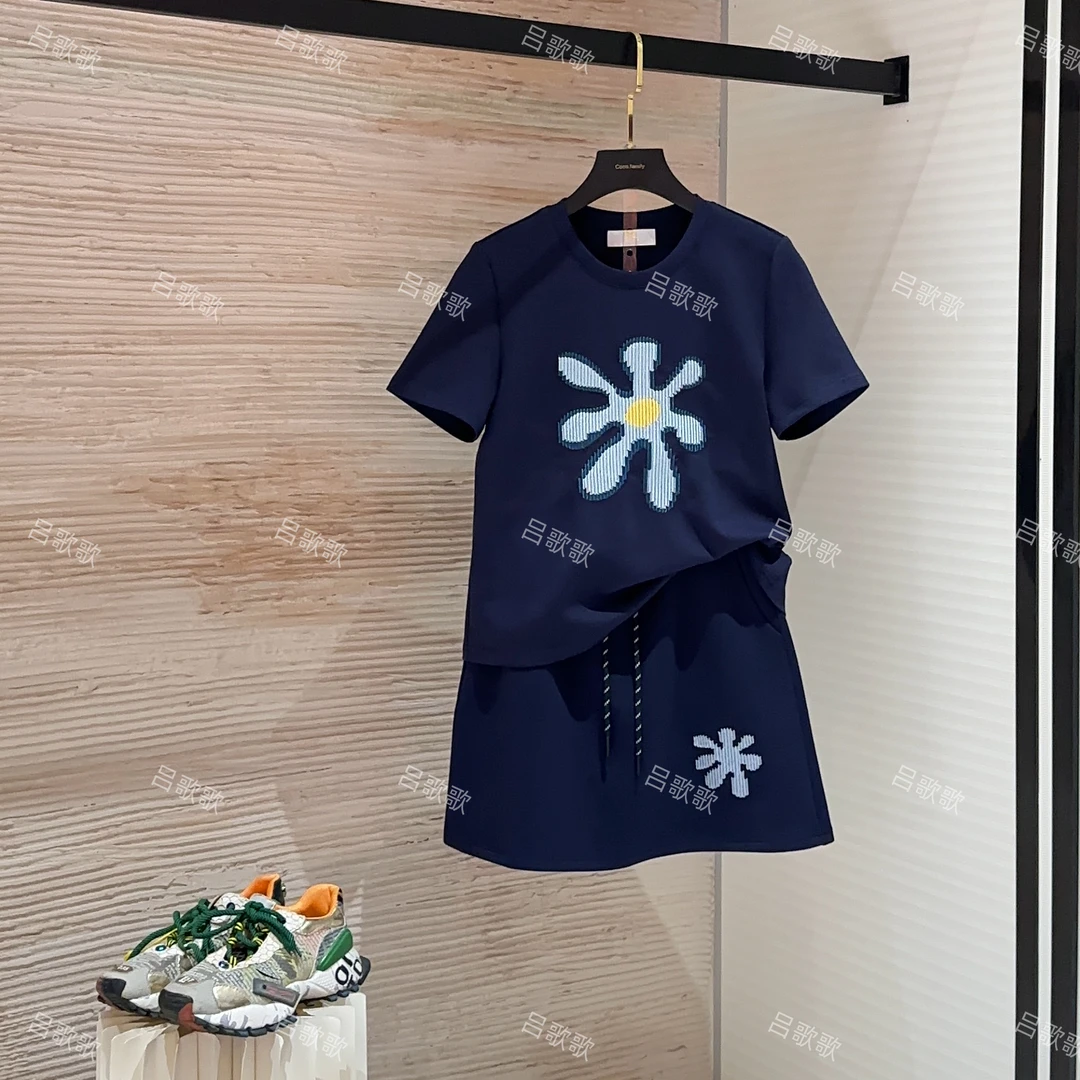【宠粉价】<刺绣海棠花>宽松版夏季T恤短裙休闲套装-JC-A3703