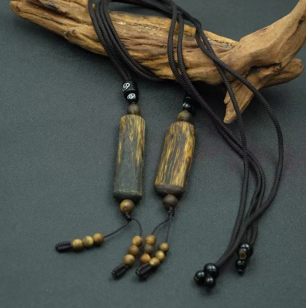 沉香无事牌套绳-多样性发一-250811001