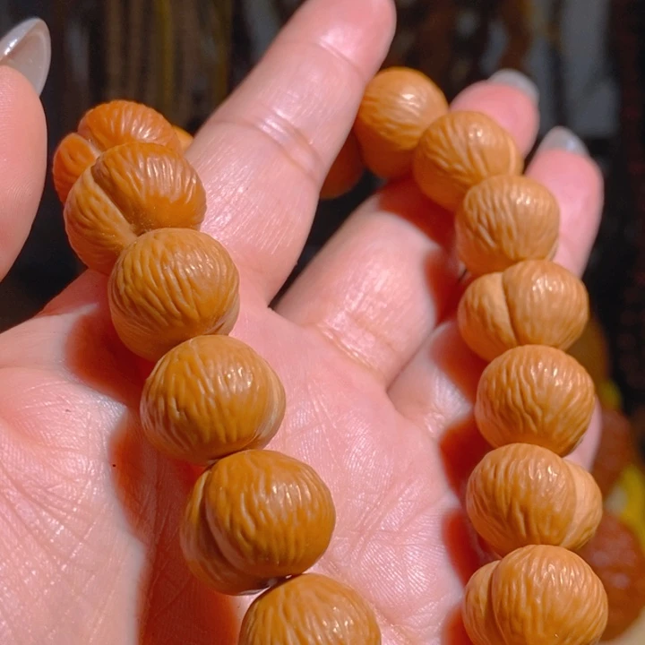 野生猴头雕刻屁桃手持1.6