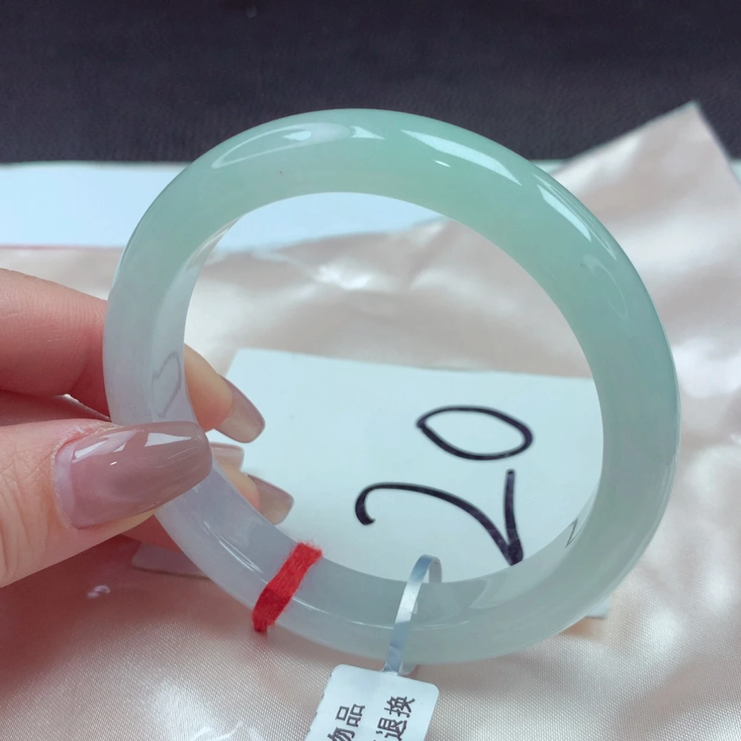 翡翠手镯未镶嵌手镯60