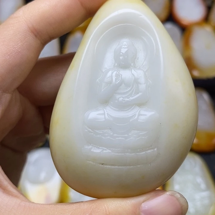 和田玉未镶嵌颈饰