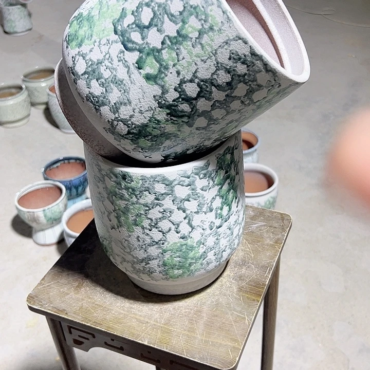 高度22厘米口20厘米