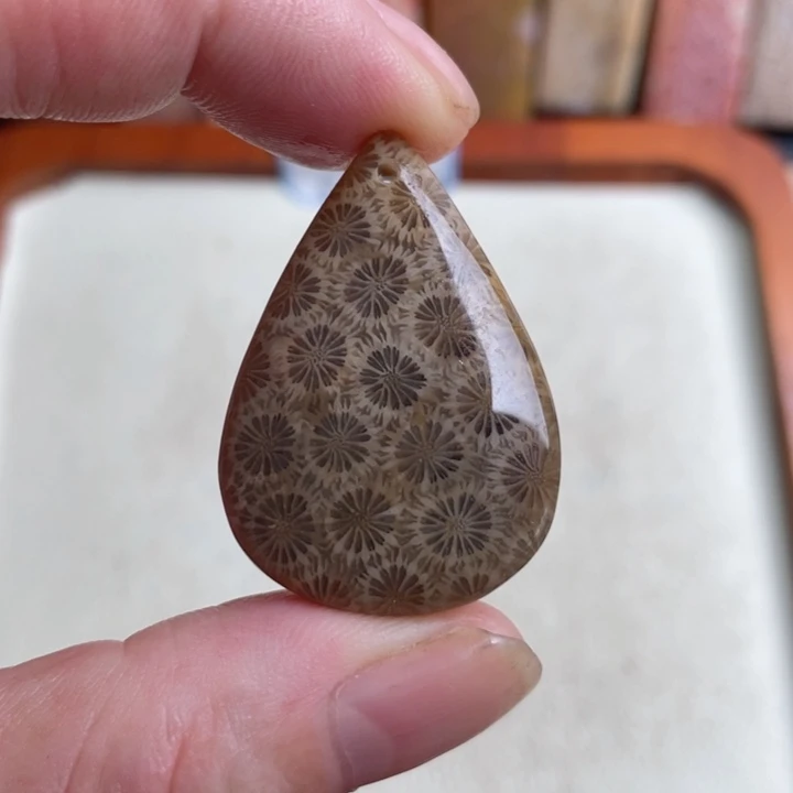 硅化玉颈饰合金123
