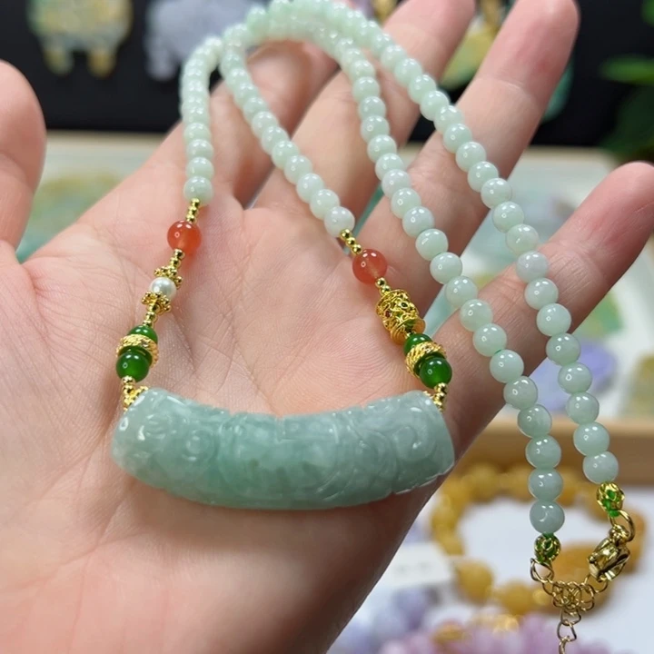 颈饰未镶嵌翡翠项链