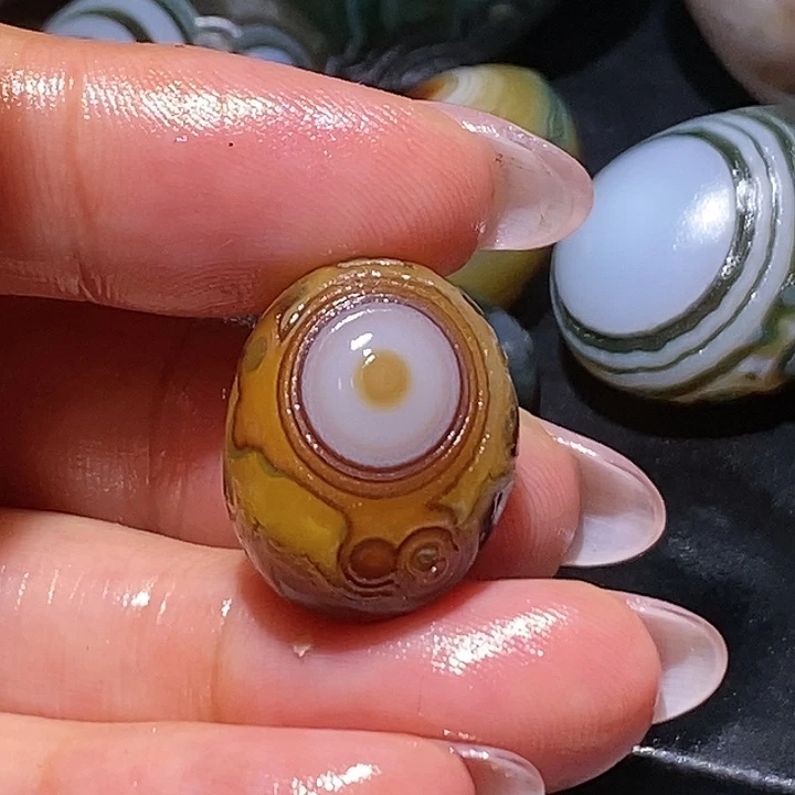 熙***沂玛瑙/玉髓未镶嵌珠宝奇石