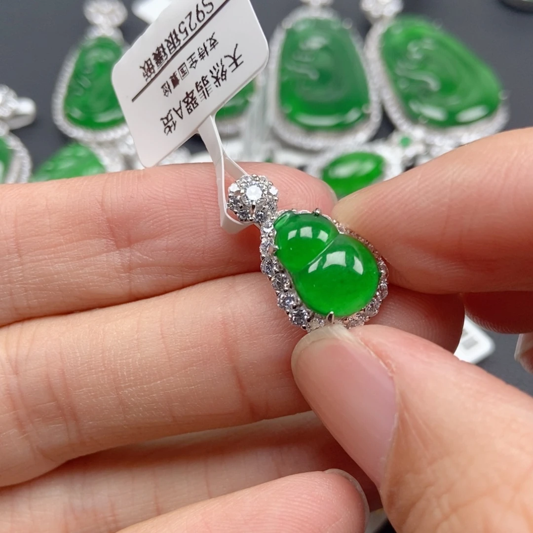 翡翠银S925镶嵌颈饰