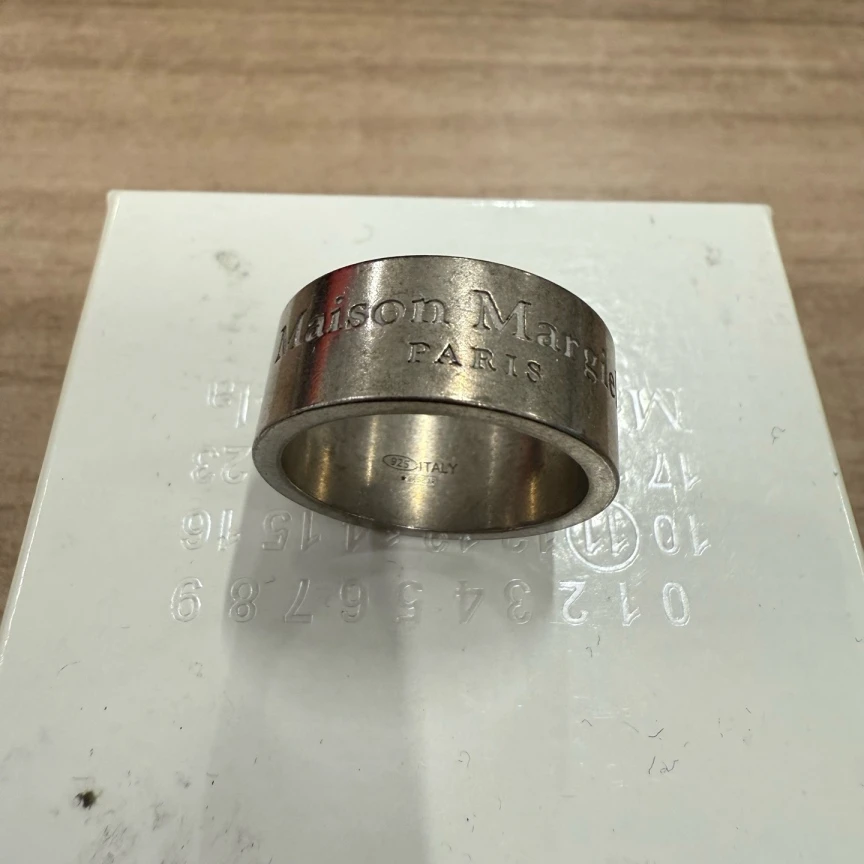 未使用 Maison Margiela/梅森马吉拉 (pm)宽版做旧银戒指3码/8506