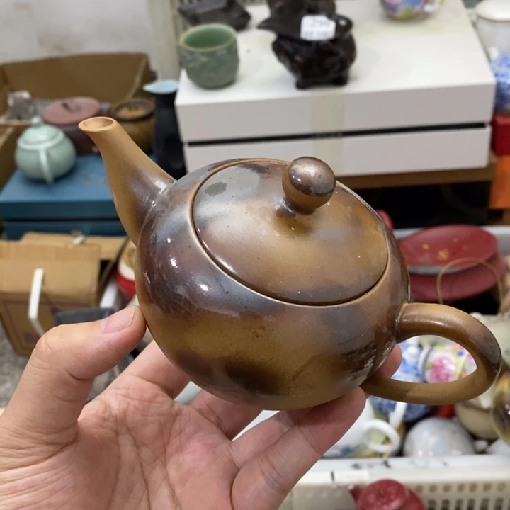 陶瓷艺术品及陶瓷壶