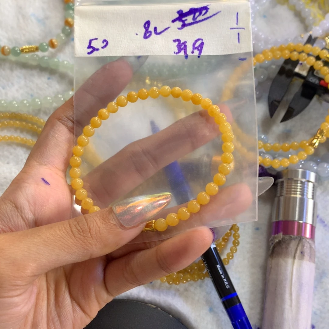 定制翡翠未镶嵌天然缅甸翡翠多样性