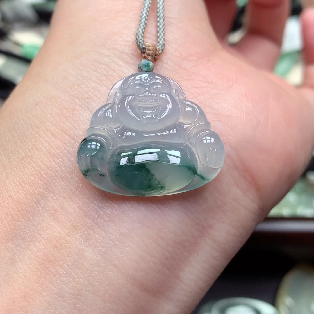 翡翠未镶嵌颈饰佛公