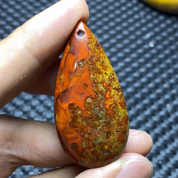 玛瑙/玉髓颈饰未镶嵌烟*