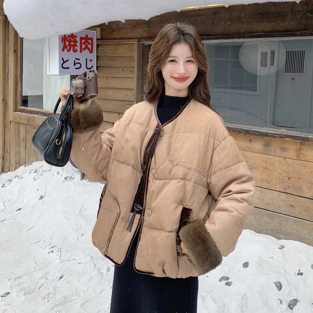 韩系千金感毛绒拼接短款羽绒服女冬2025新款高级感白鸭绒保暖外套