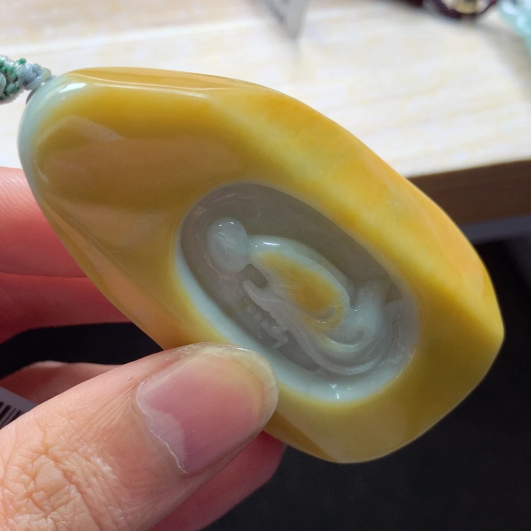 翡翠未镶嵌颈饰吊坠