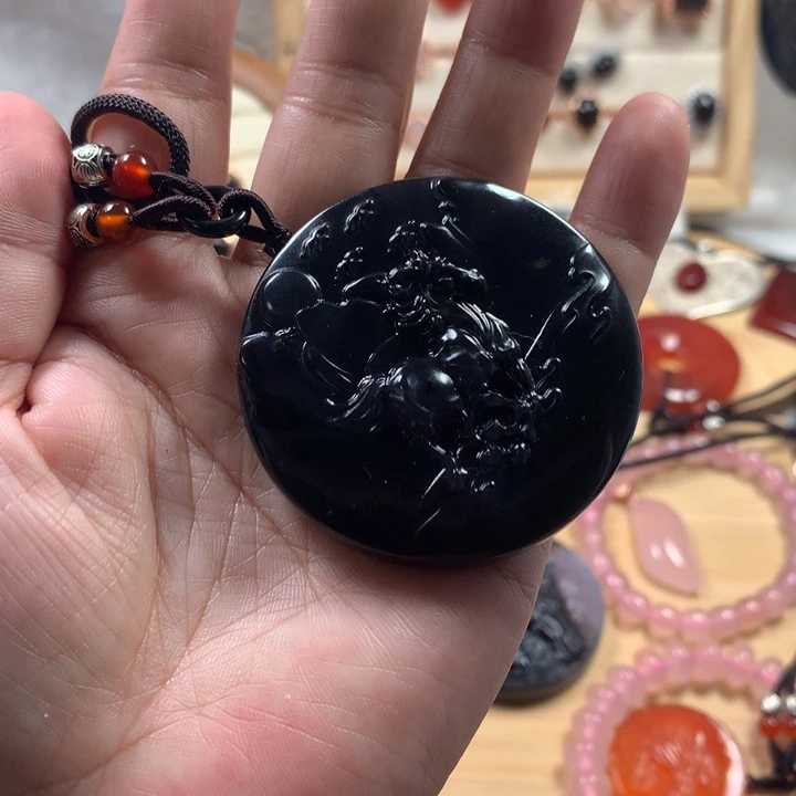 玛瑙/玉髓合金马吊坠