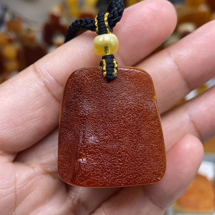 【闪购商品】琥珀颈饰未镶嵌