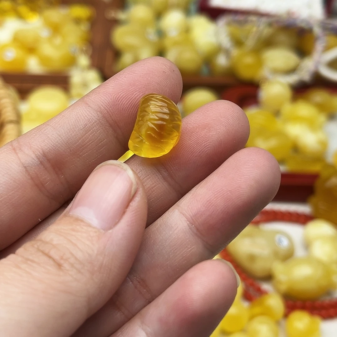 蜜蜡未镶嵌裸石天然