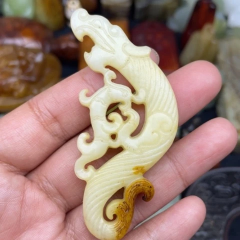 和田玉未镶嵌颈饰11