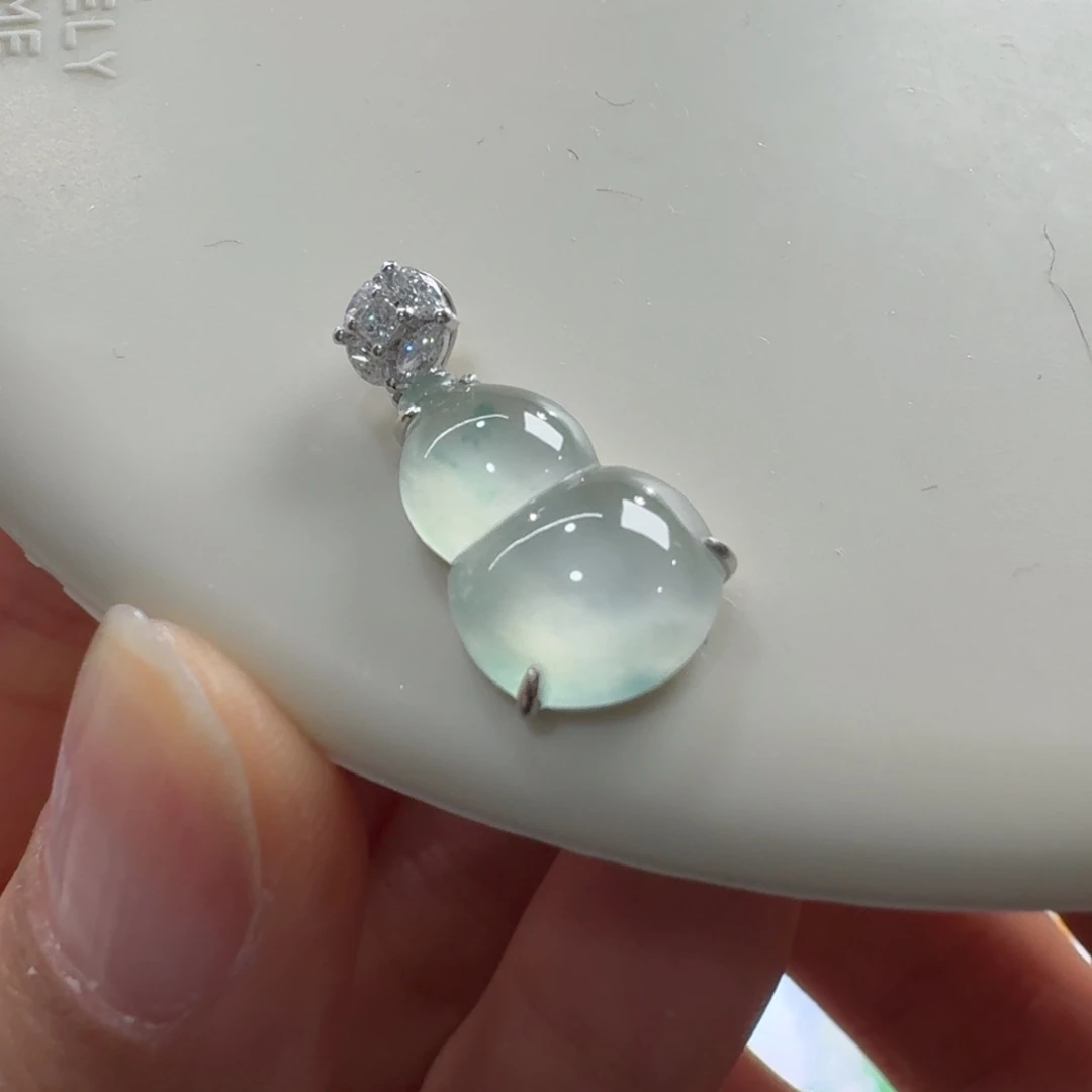 翡翠18K金镶嵌手链炸光高冰葫芦