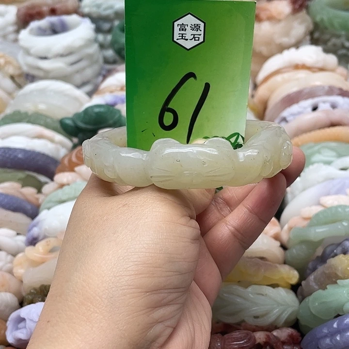 未镶嵌手镯石英岩玉