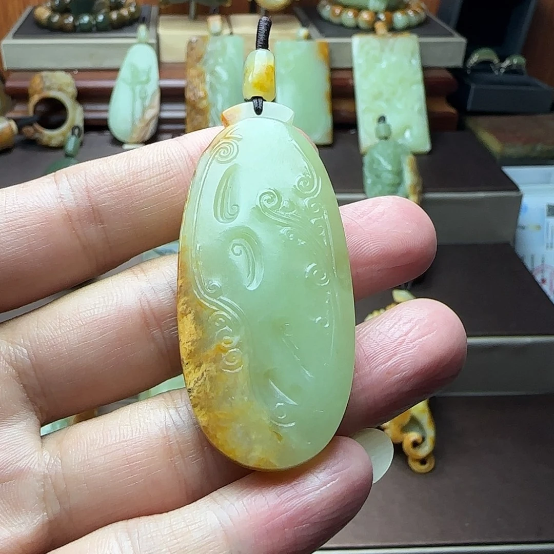 岫岩河磨玉（透闪石质玉）未镶嵌挂件