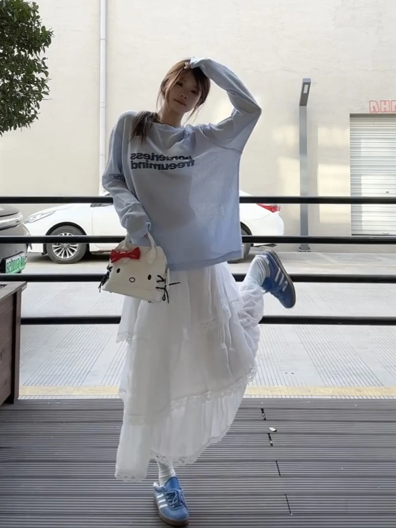 美式复古蓝色字母印花长袖T恤女装夏季新款白色蕾丝蛋糕裙两件套