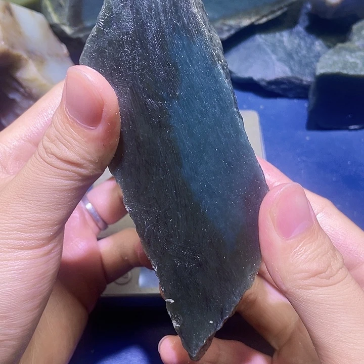 未镶嵌和田玉（糖玉）珠宝半成品