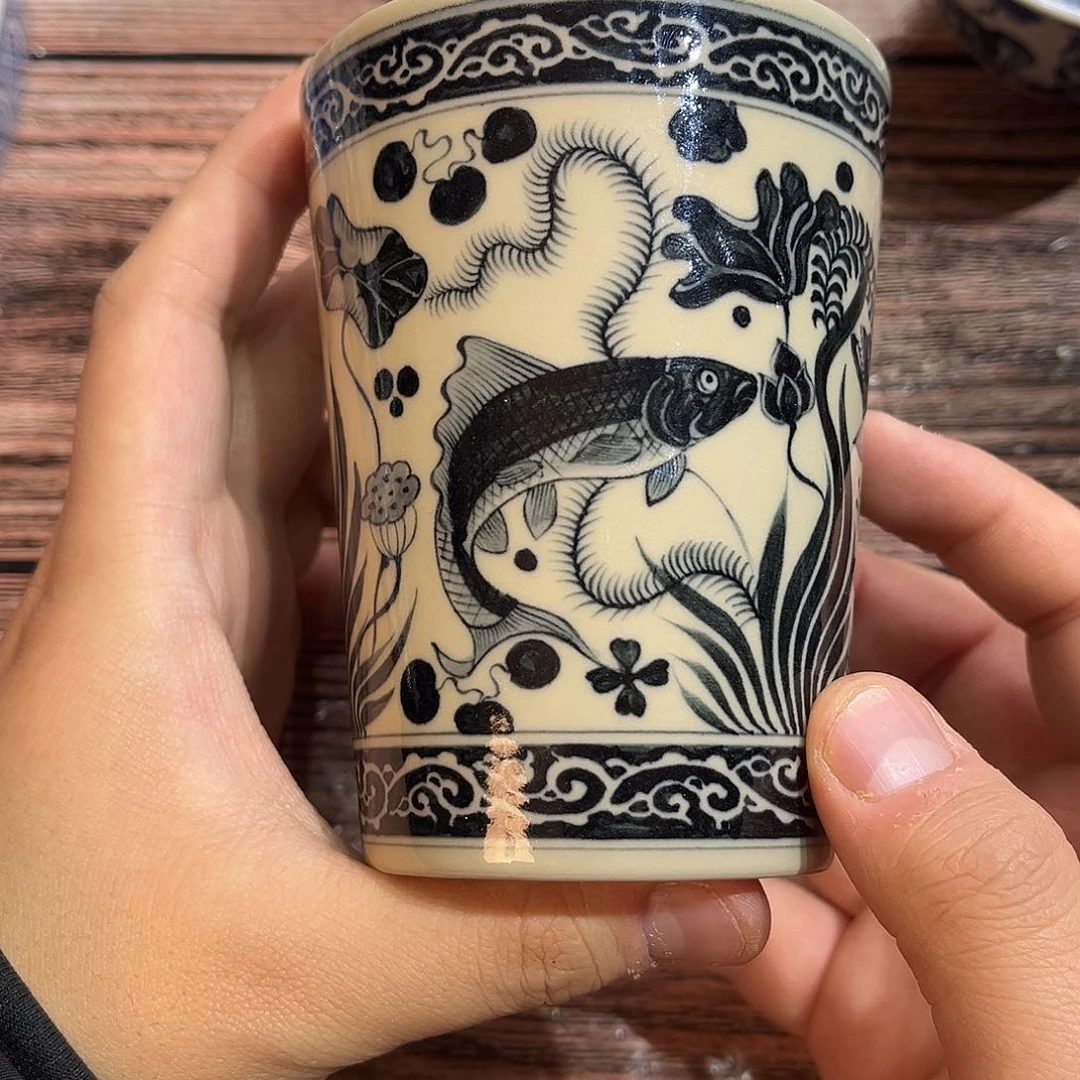 洪***?元青花二号釉鱼藻可乐杯