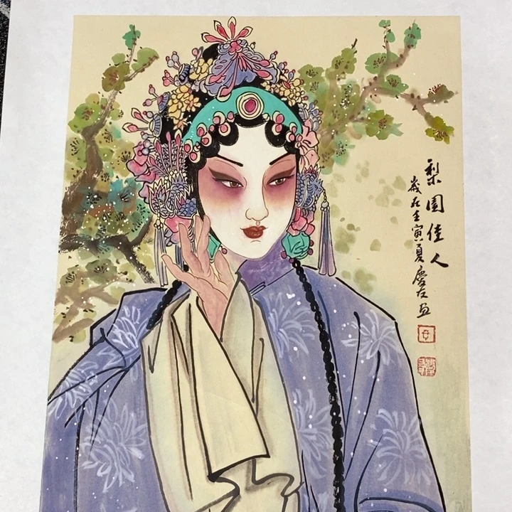 手绘作品等多种形式进行