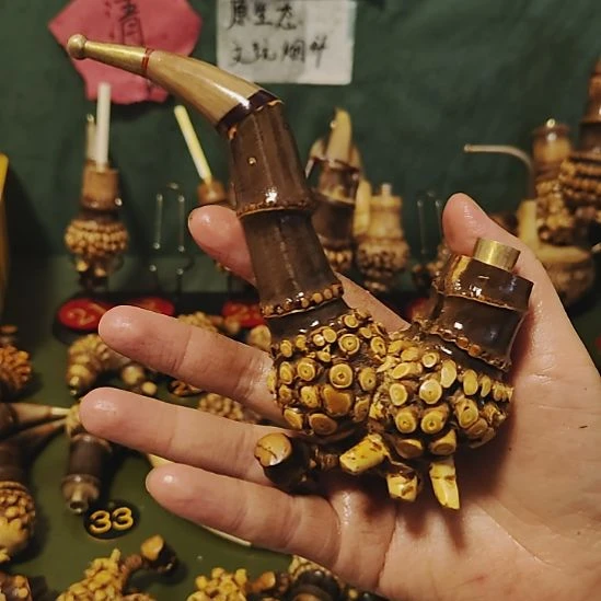 北***)贵州特色竹根烟斗工艺品手把件