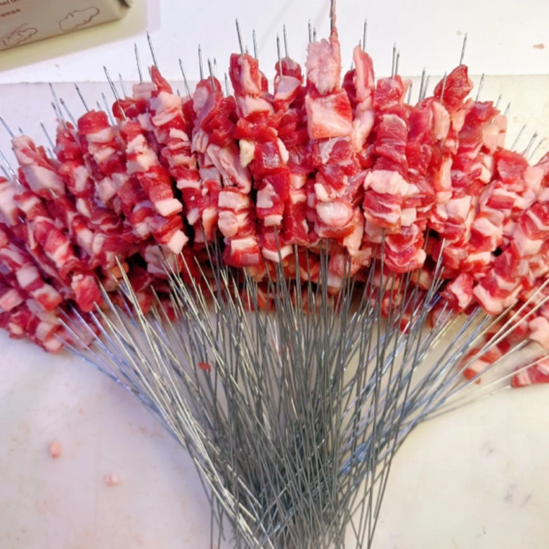 100个牛羊肉大串来袭！手工现穿~顺丰空运，哈市可自取…