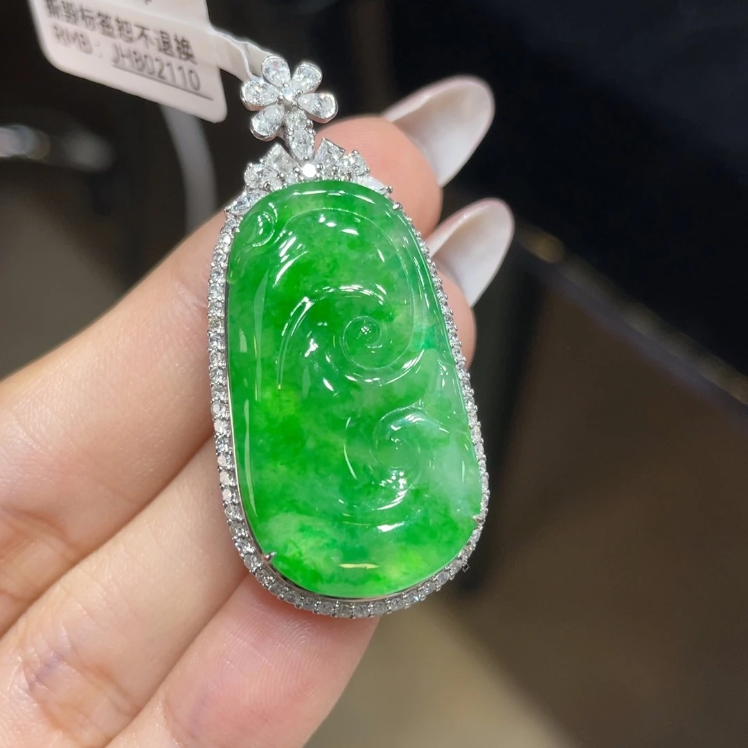 翡翠颈饰18K金镶嵌天然缅甸翡翠a货