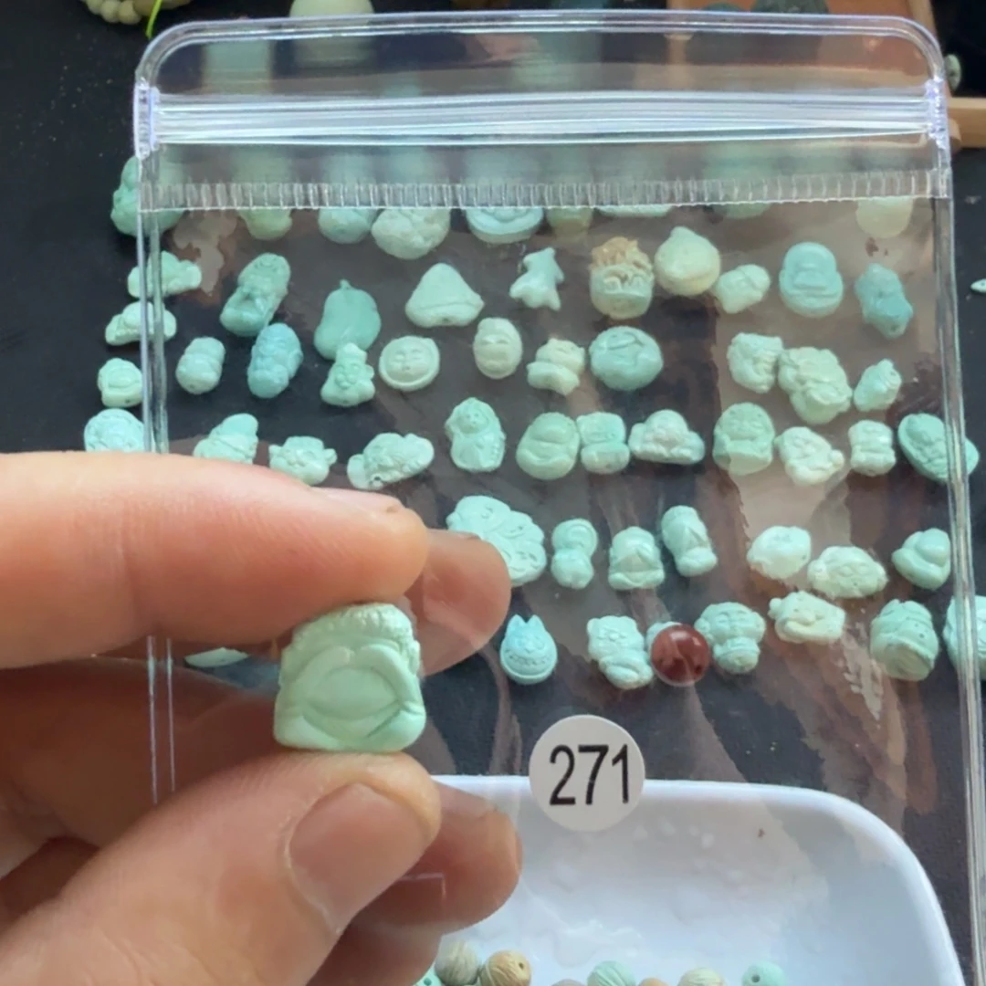 南红玛瑙未镶嵌珠宝奇石