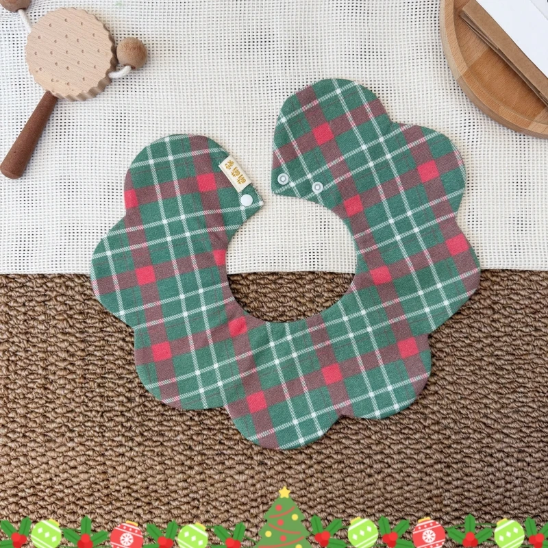 圣诞格子口水巾防水花瓣滚边围兜宝宝百搭围嘴男女童口水兜新年