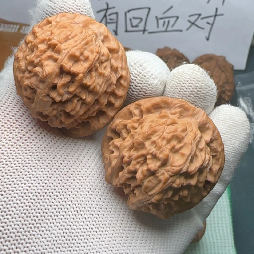 吊坠文玩核桃血玲珑