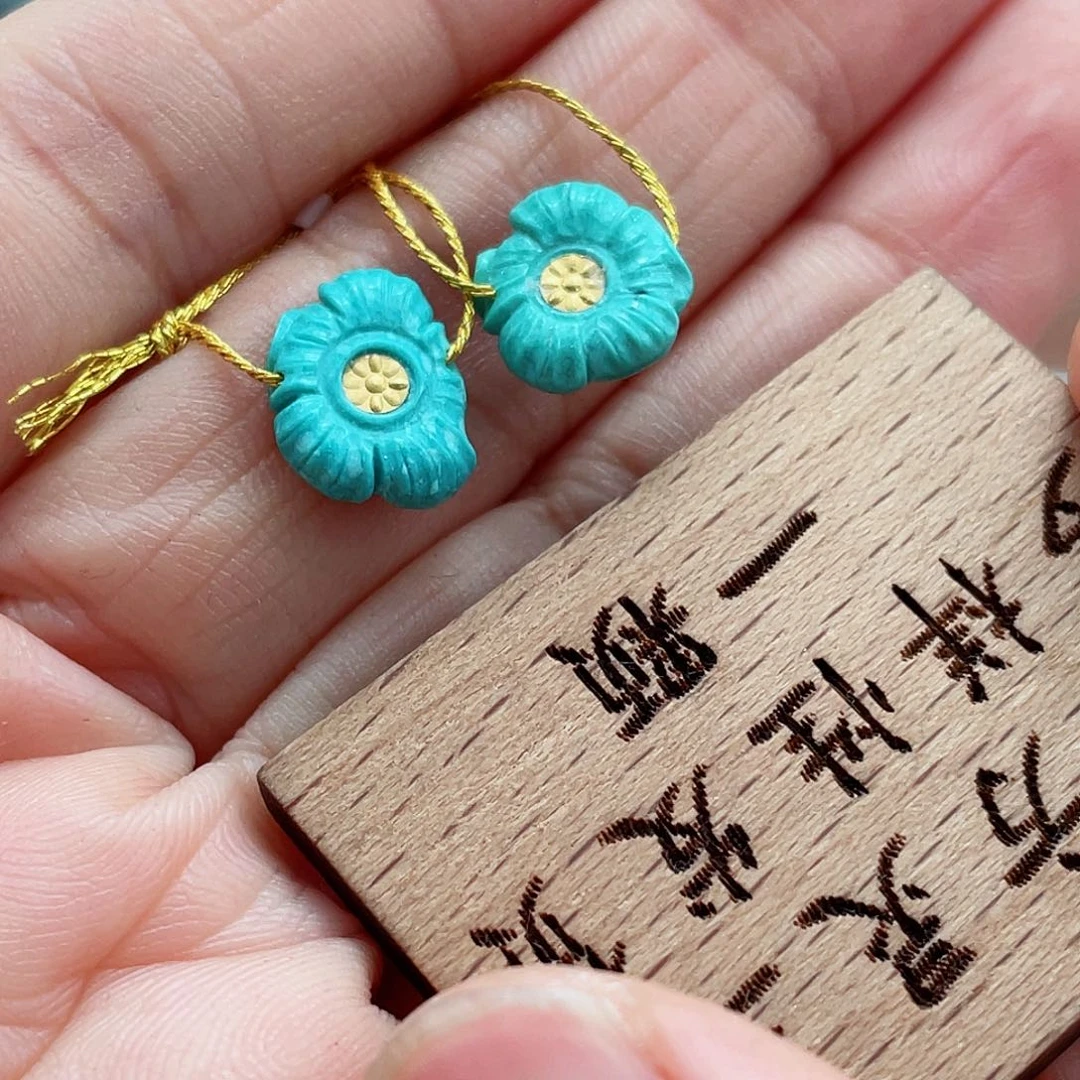 绿松石颈饰未镶嵌