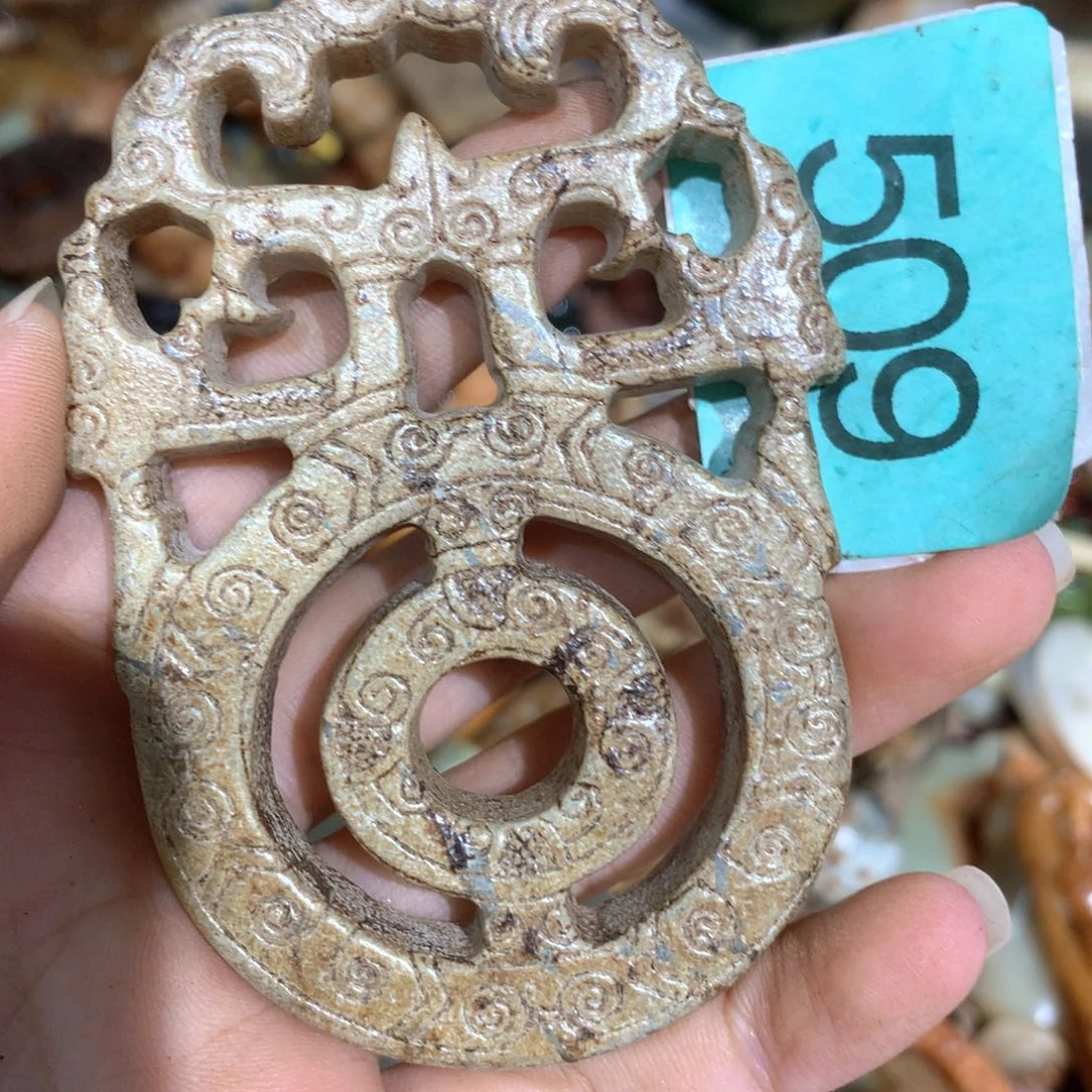 颈饰未镶嵌和田玉