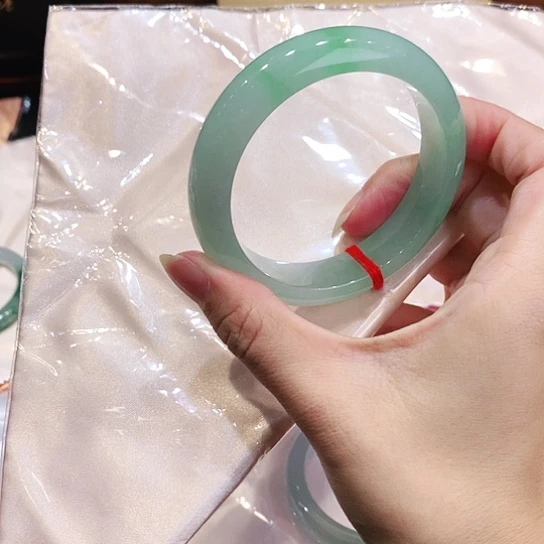 未镶嵌手镯翡翠6号，58-59圈