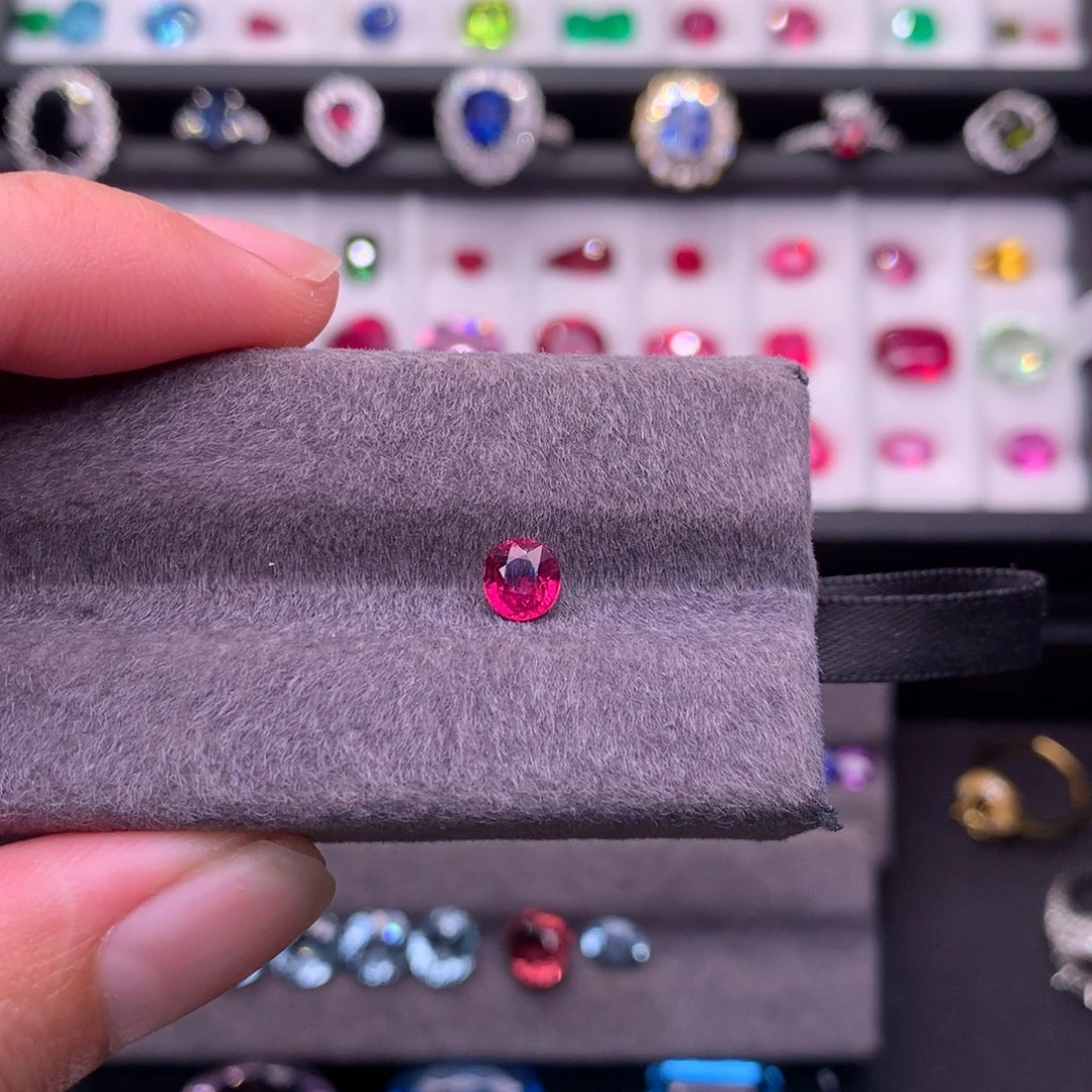 裸石未镶嵌碧玺0.7ct