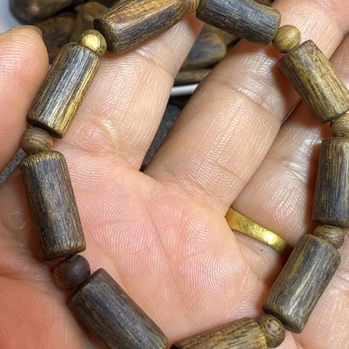 沉香沉香碎屑随形树心桶珠