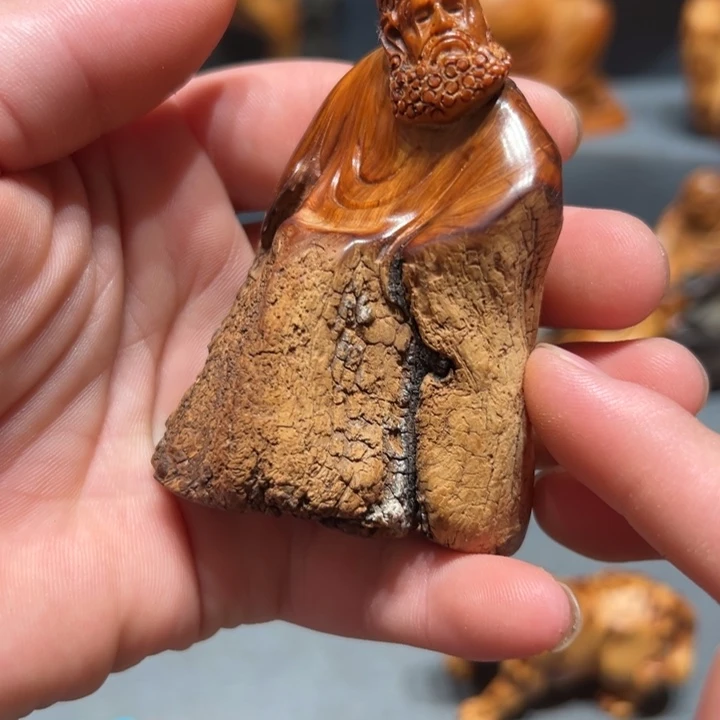 柏木(崖柏)点点关注