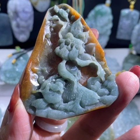 【闪购商品】颈饰未镶嵌翡翠鱼