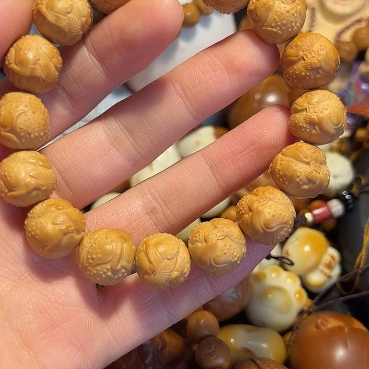 手串/手链橄榄核猴头金蟾扇子