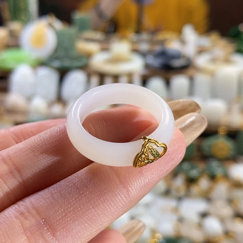 【闪购商品】和田玉戒指2118K金镶嵌