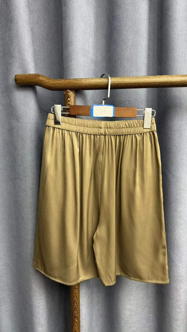 夏季新款时尚休闲桑蚕丝居家打底短裤Y191