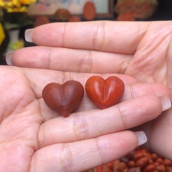 南红玛瑙未镶嵌挂件