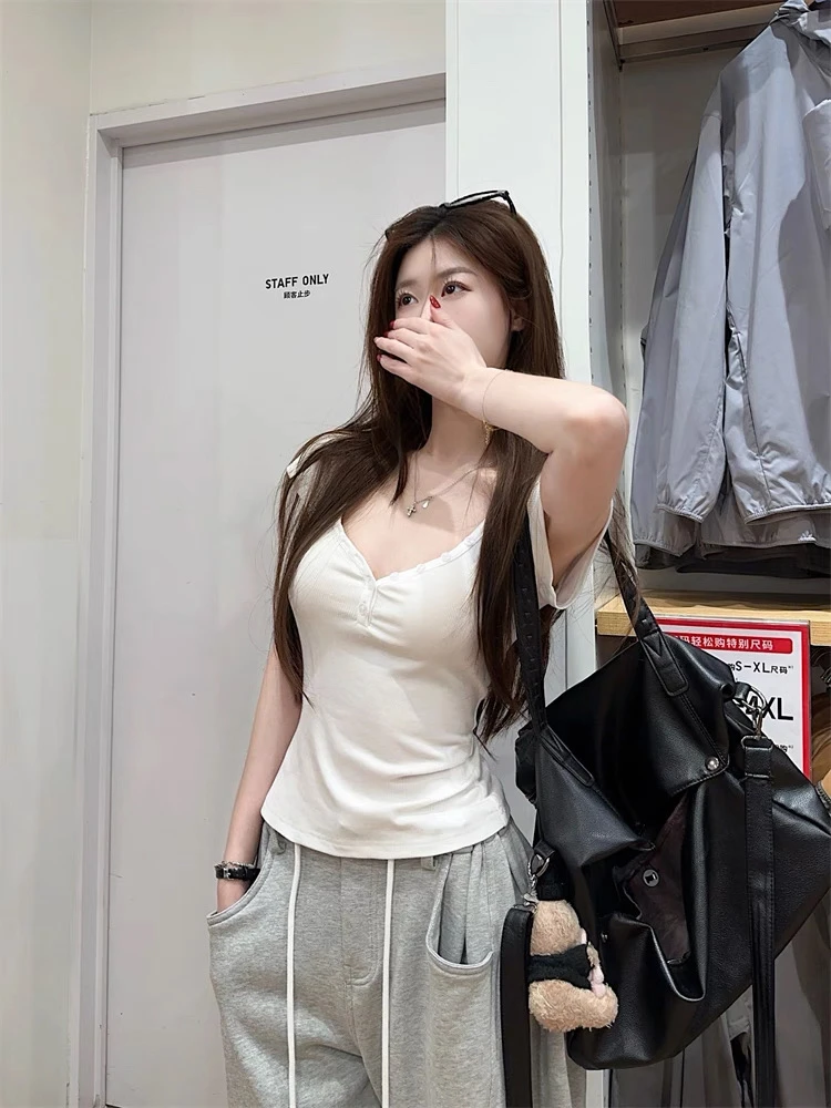 桃心领纽扣设计性感短袖T恤女夏季纯棉正肩修身洋气收腰短款上衣