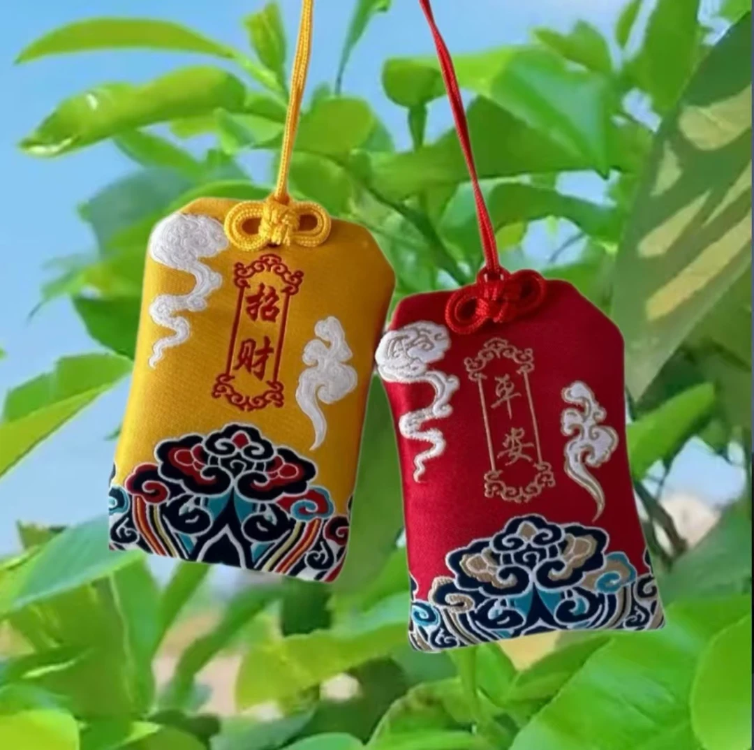 中国红-香包车载挂件香囊香包